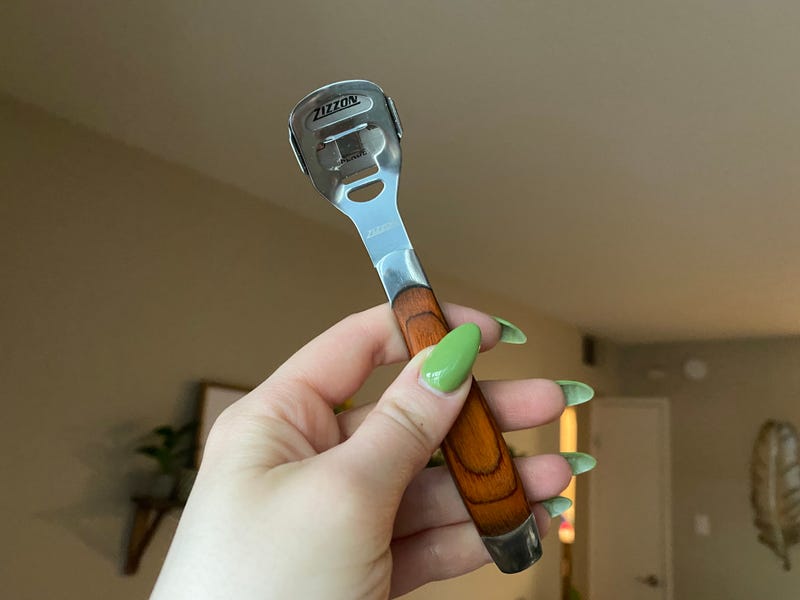 Zizzon foot skin shaving tool