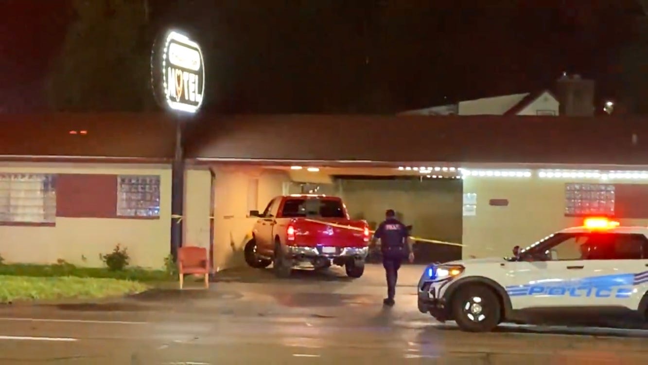 Shooting at motel on Detroit's west side leaves 3 in critical condition