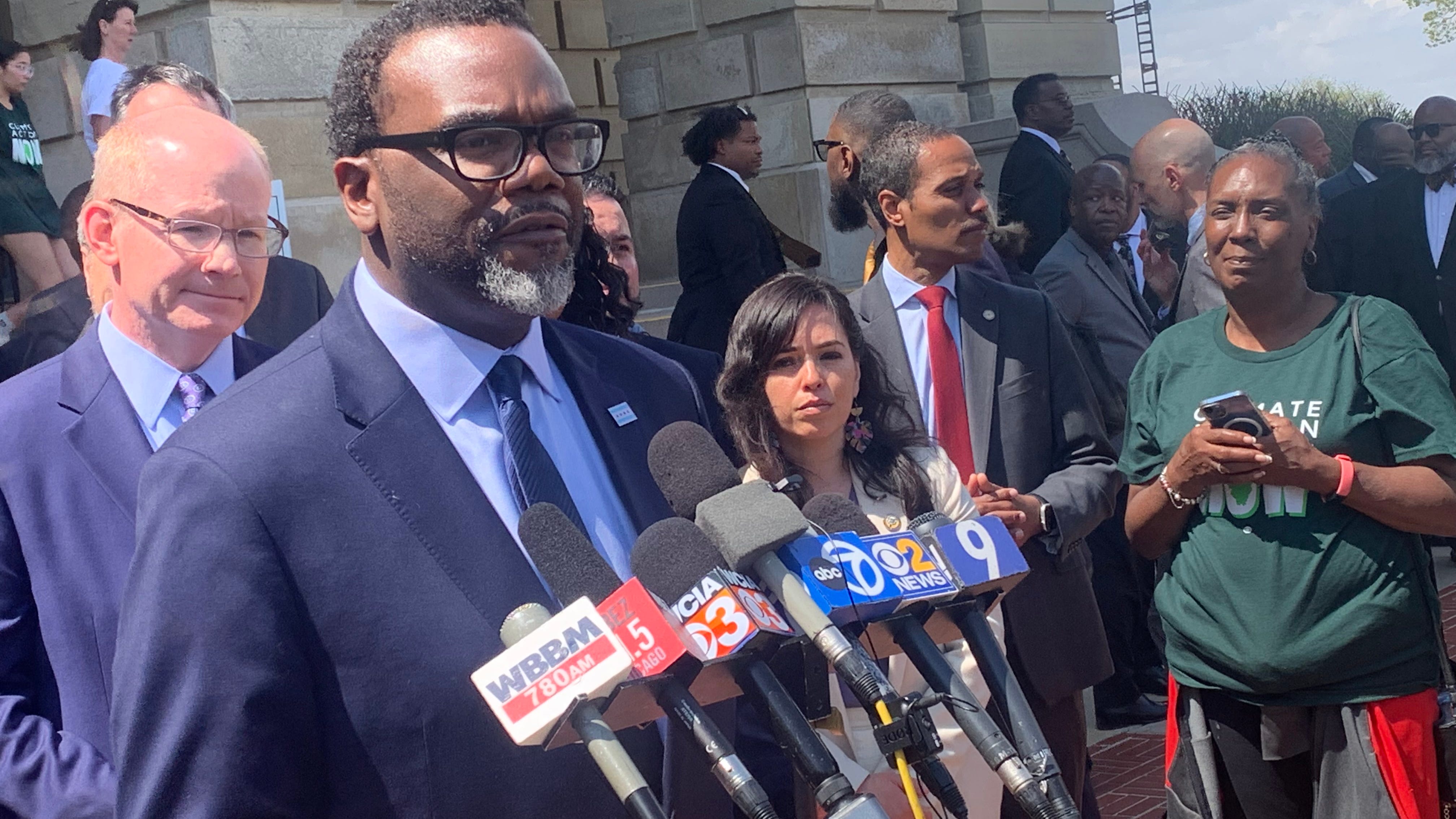 Brandon Johnson commits to collaboration with Springfield