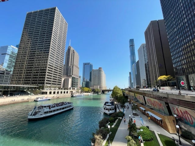 Architecture along the Chicago River