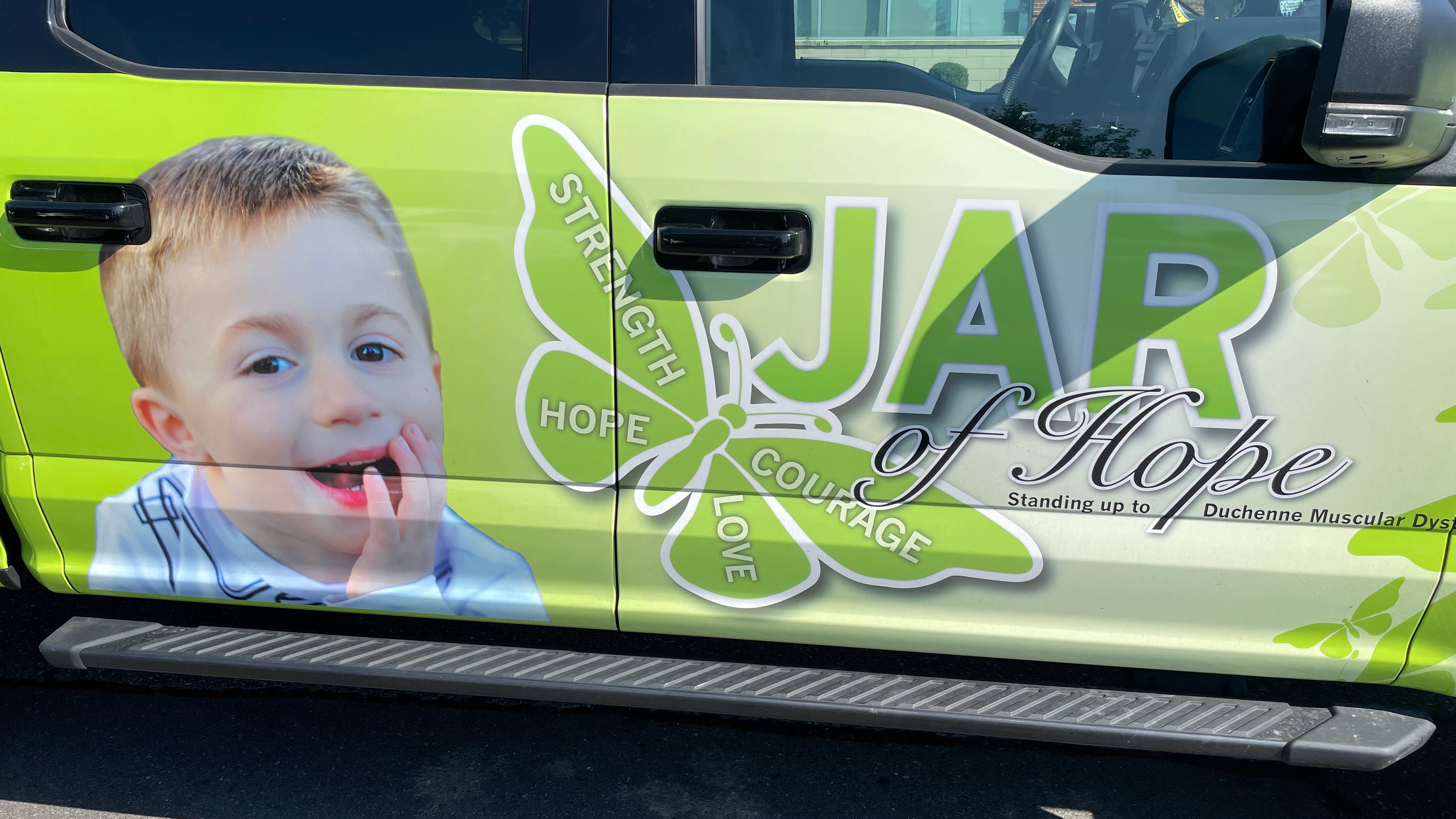 DIFFERENCE MAKERS: NJ dad goes to the extreme for his sick son