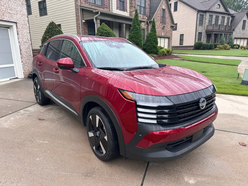 2025 Nissan Kicks