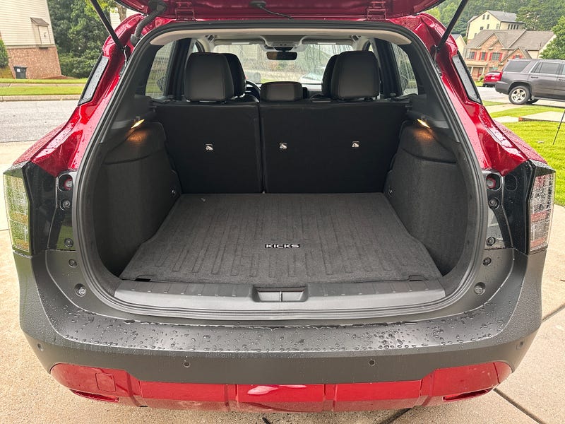 2025 Nissan Kicks