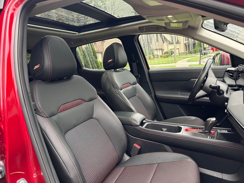 2025 Nissan Kicks