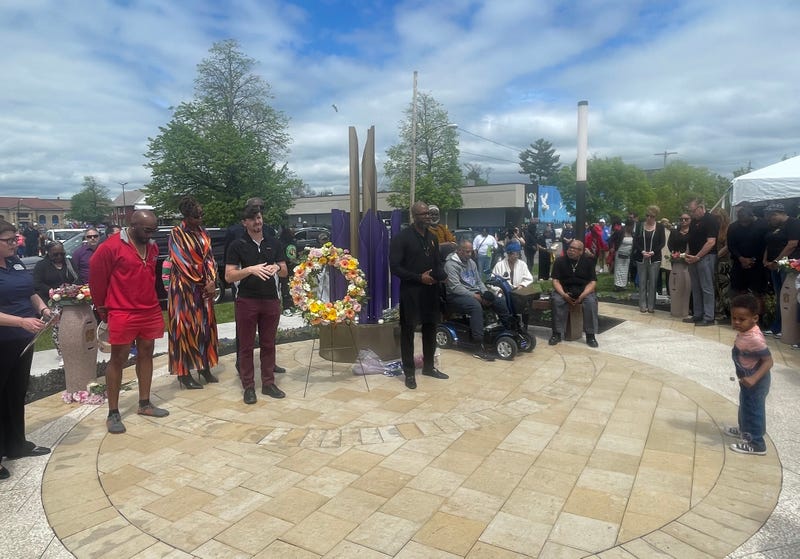 5/14 Remembrance along Jefferson Avenue