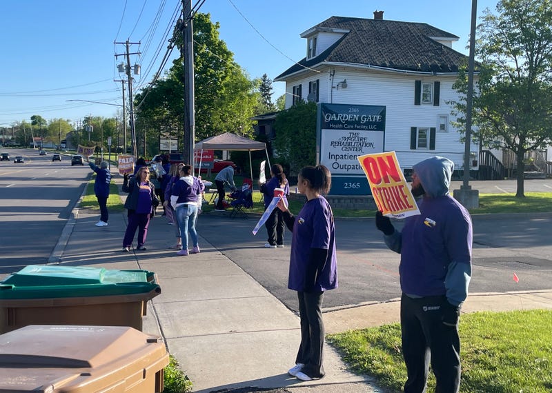 1199SEIU members on strike