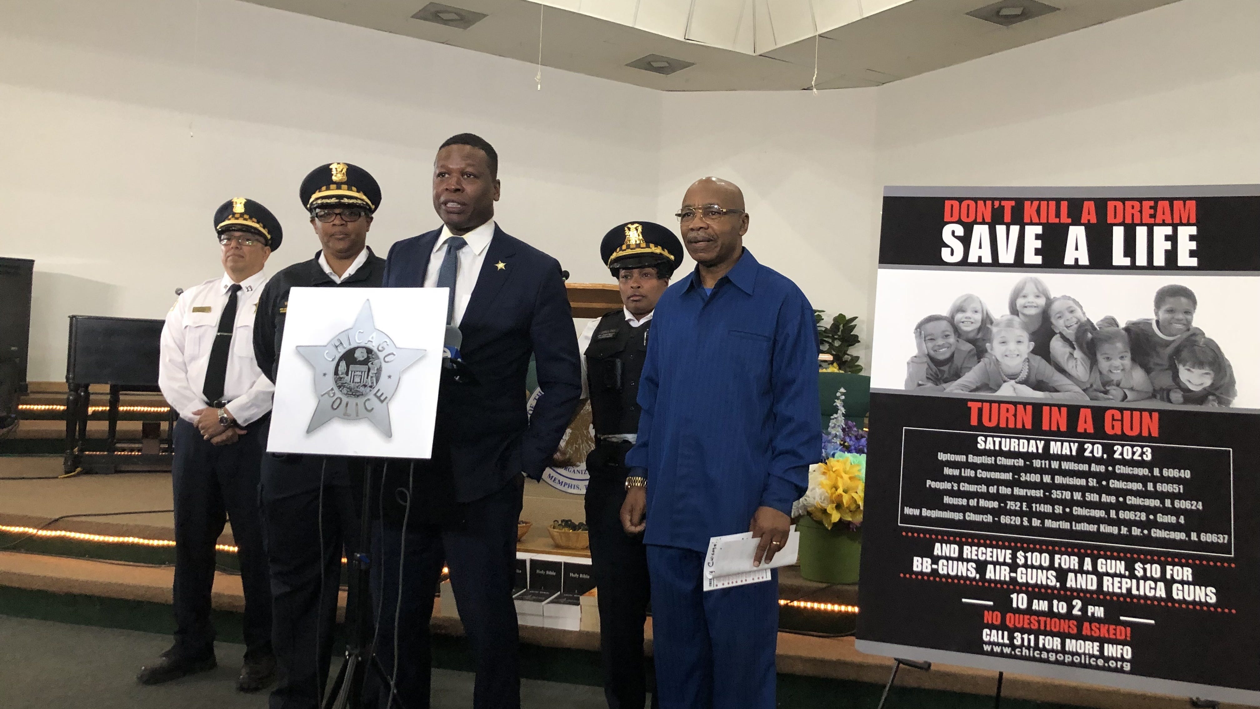 Cash for guns: Turn-in events taking place at 5 Chicago churches tomorrow