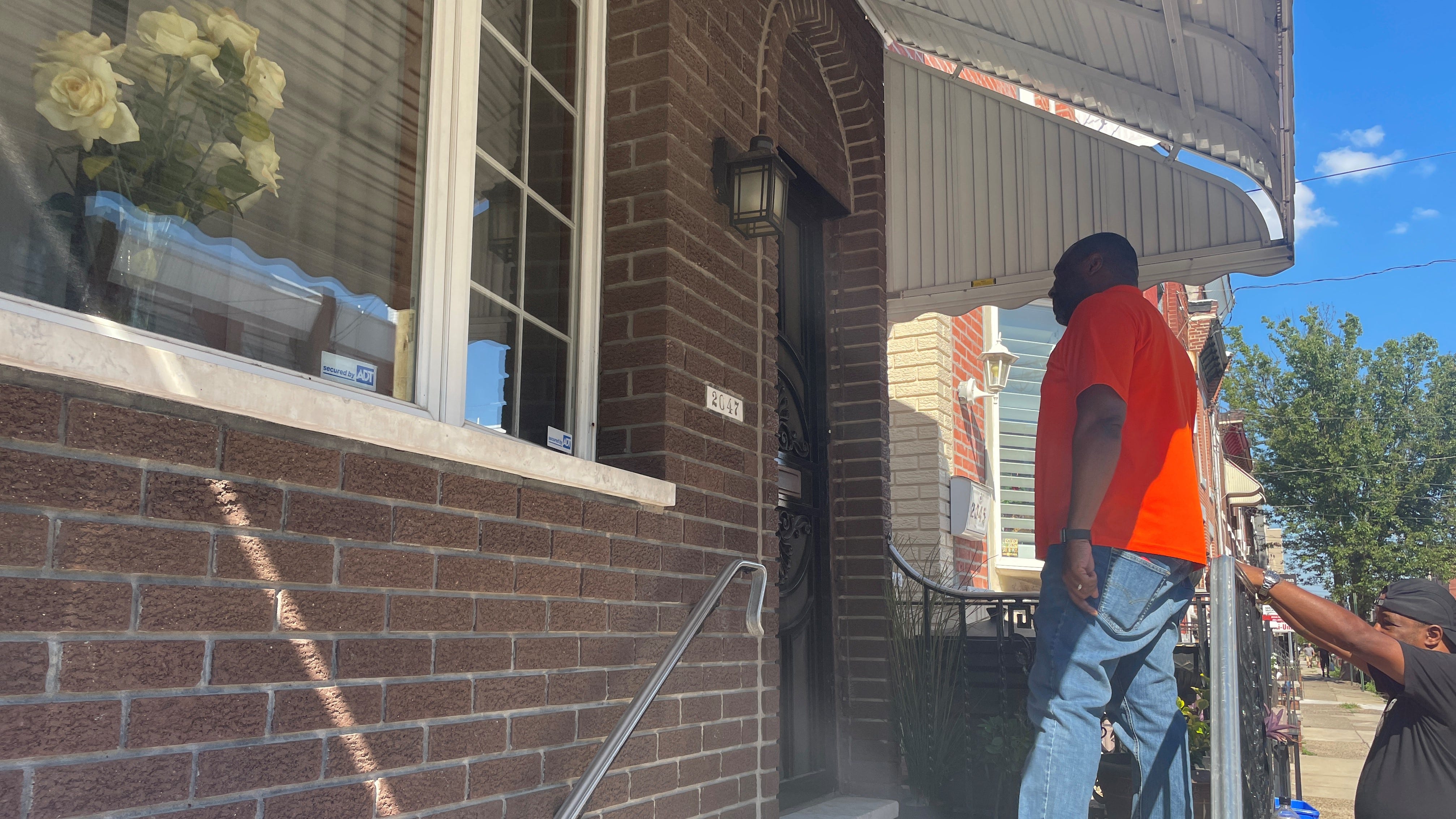 'Scared to come outside': South Philly safety walk addresses neighbors' fears