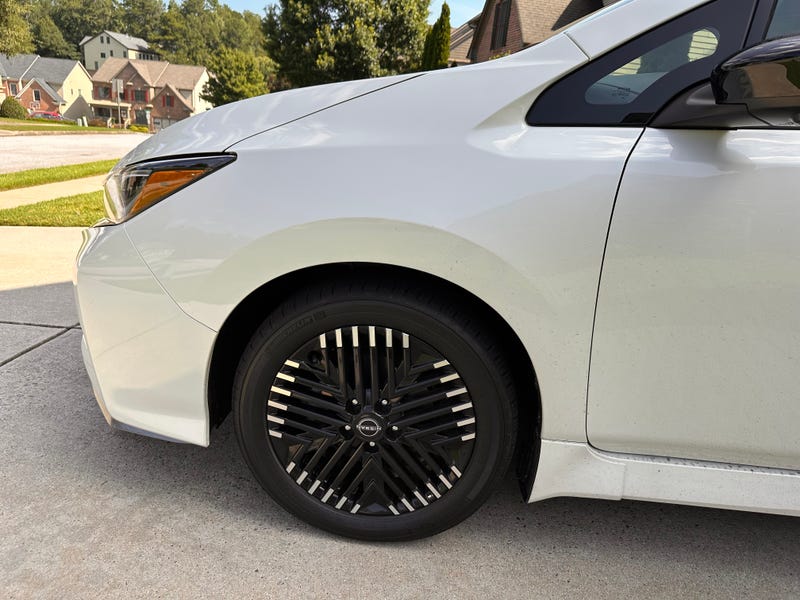 2024 Nissan LEAF