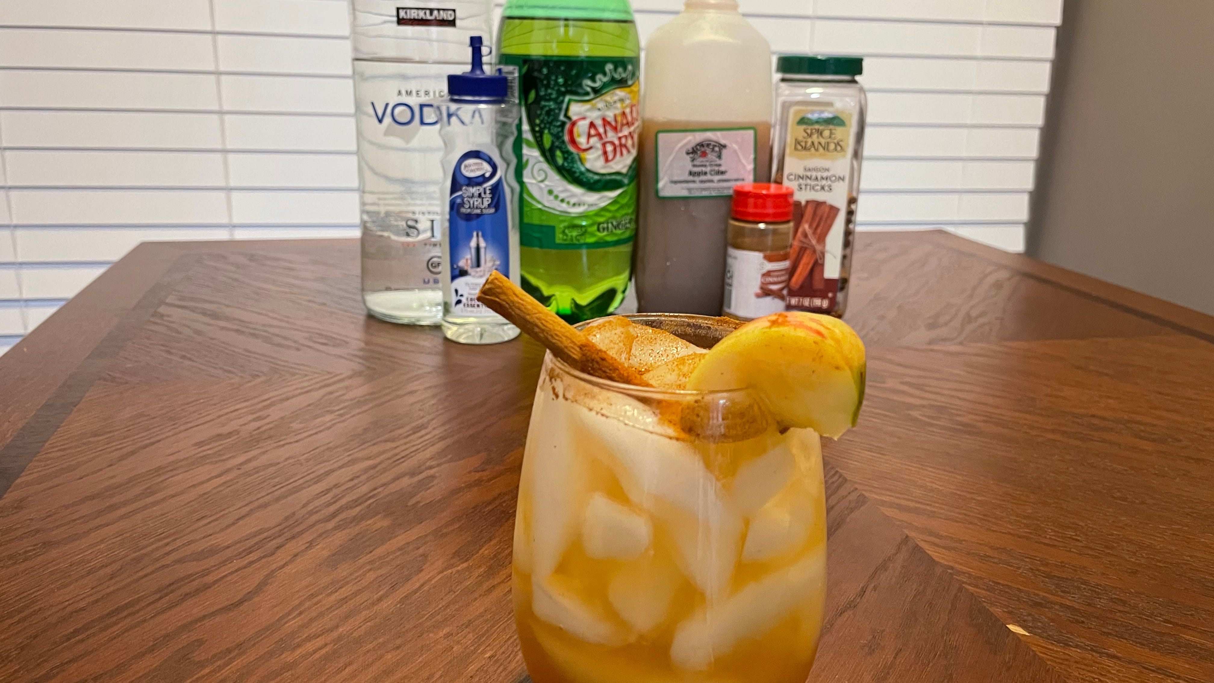 Cocktail of the Week: Honeycrisp Smash