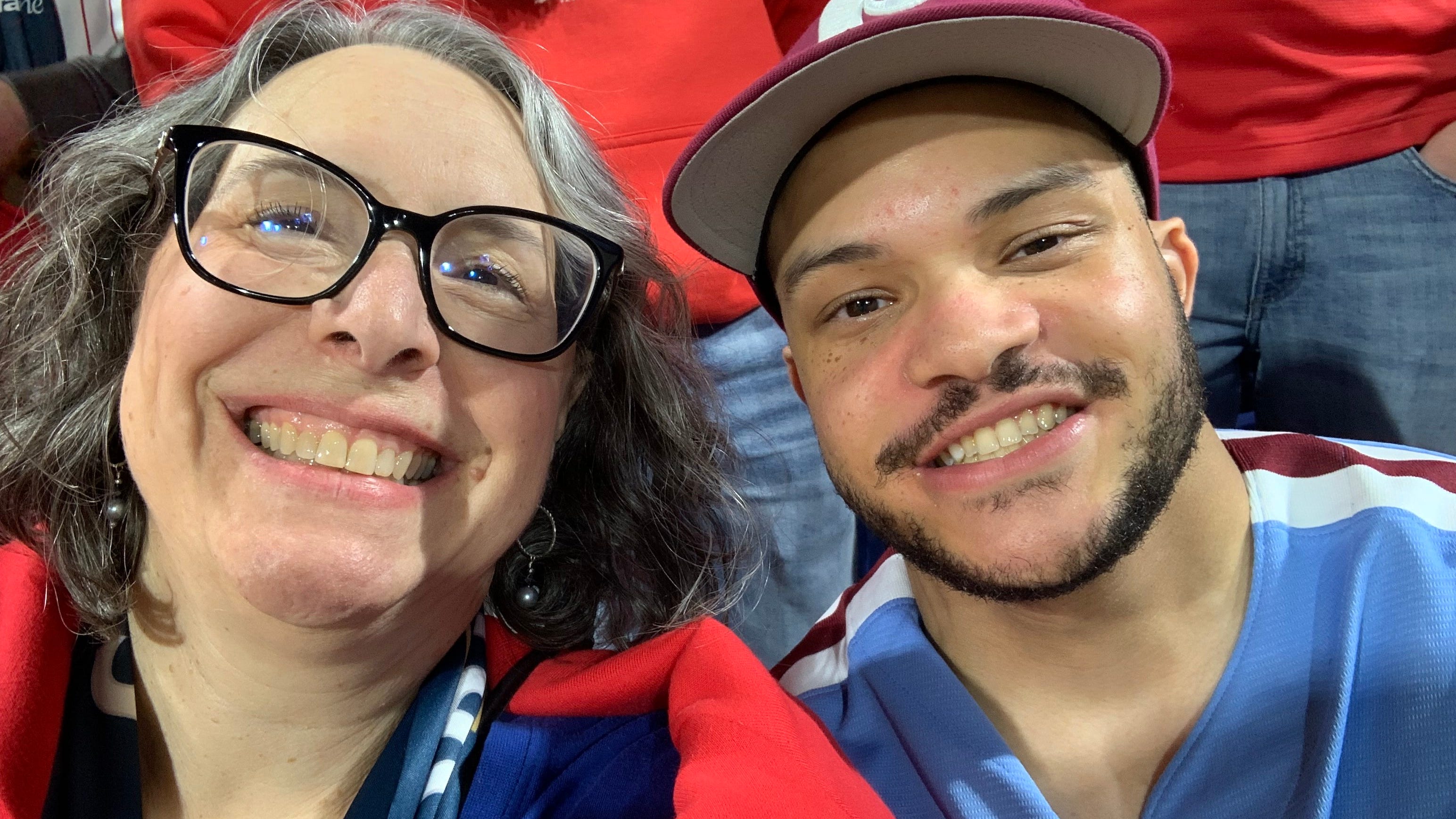 Expat mom pulls a planes, trains and automobiles to see the Phillies with her son