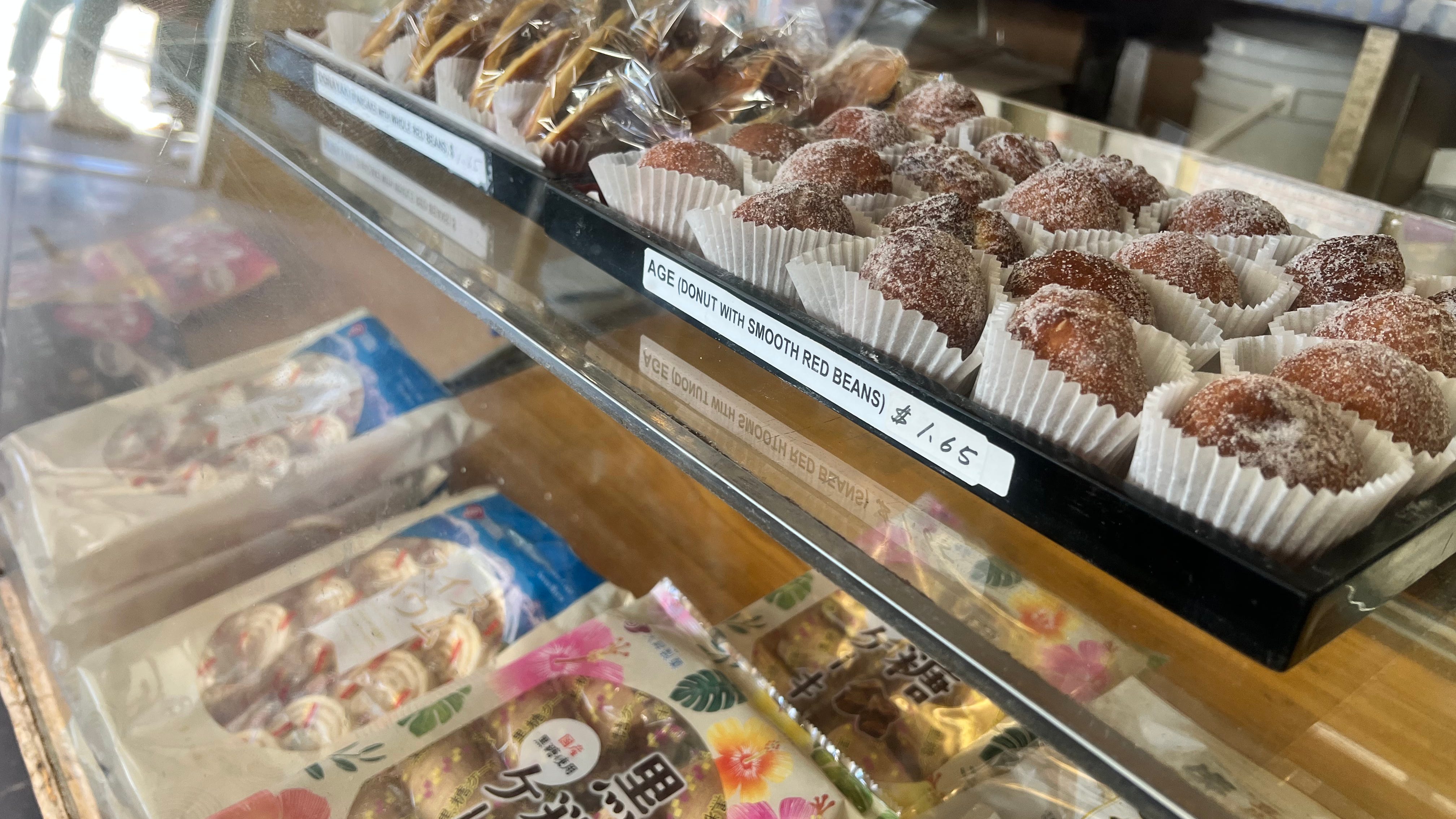 Customers line up around block for last taste of century-old SF staple