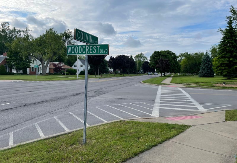 Colvin Boulevard at Woodcrest Boulevard