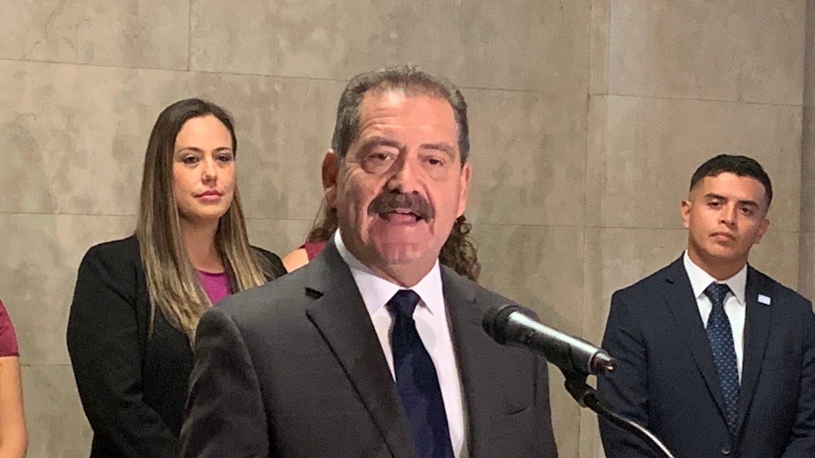 'Chuy' Garcia leaves door open to another mayoral campaign but doesn’t commit