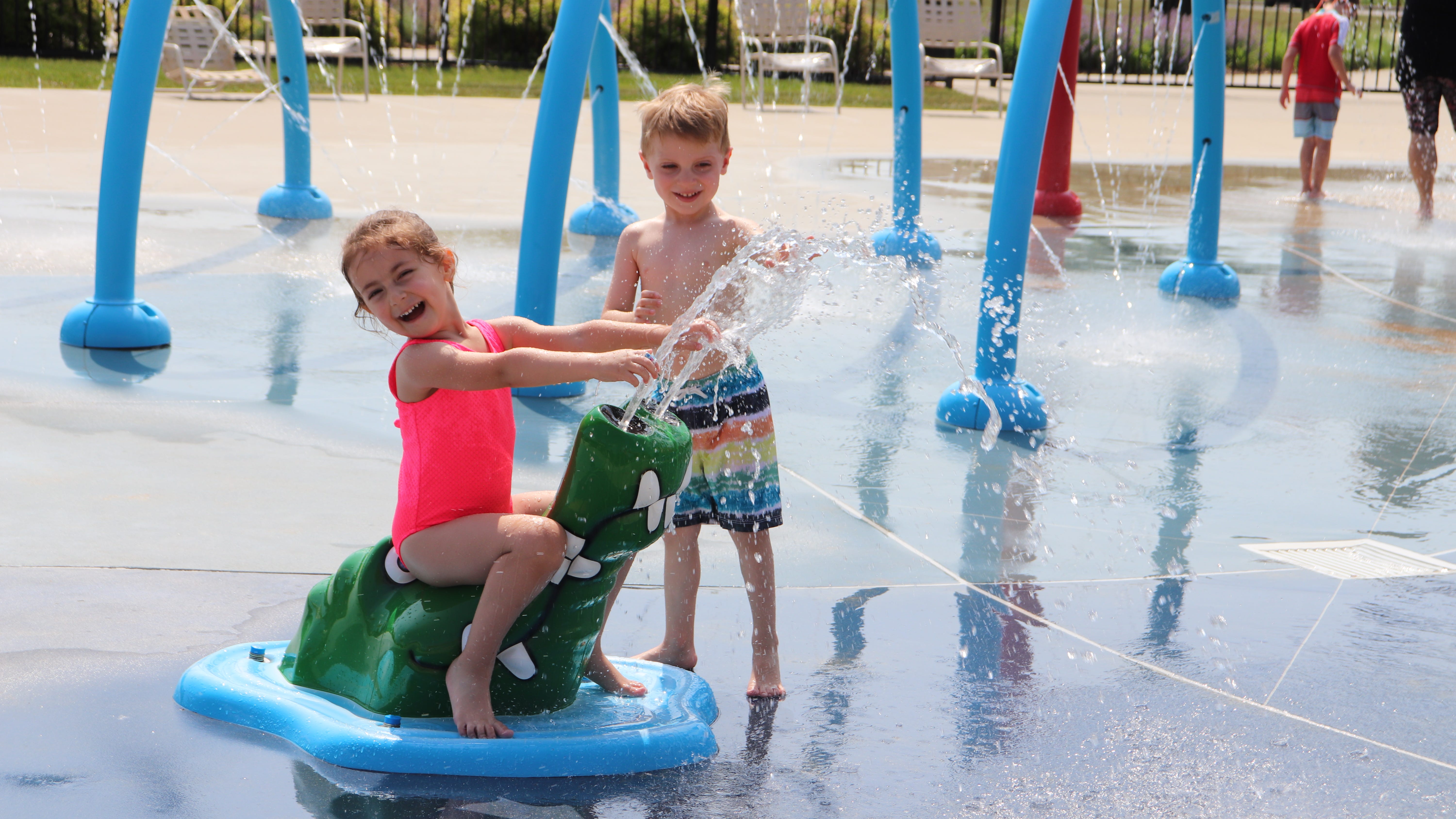 Kids turn to water activities to seek relief from extreme heat