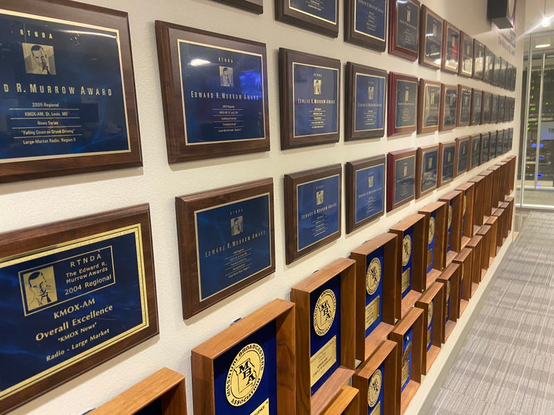 KMOX awards in newsroom