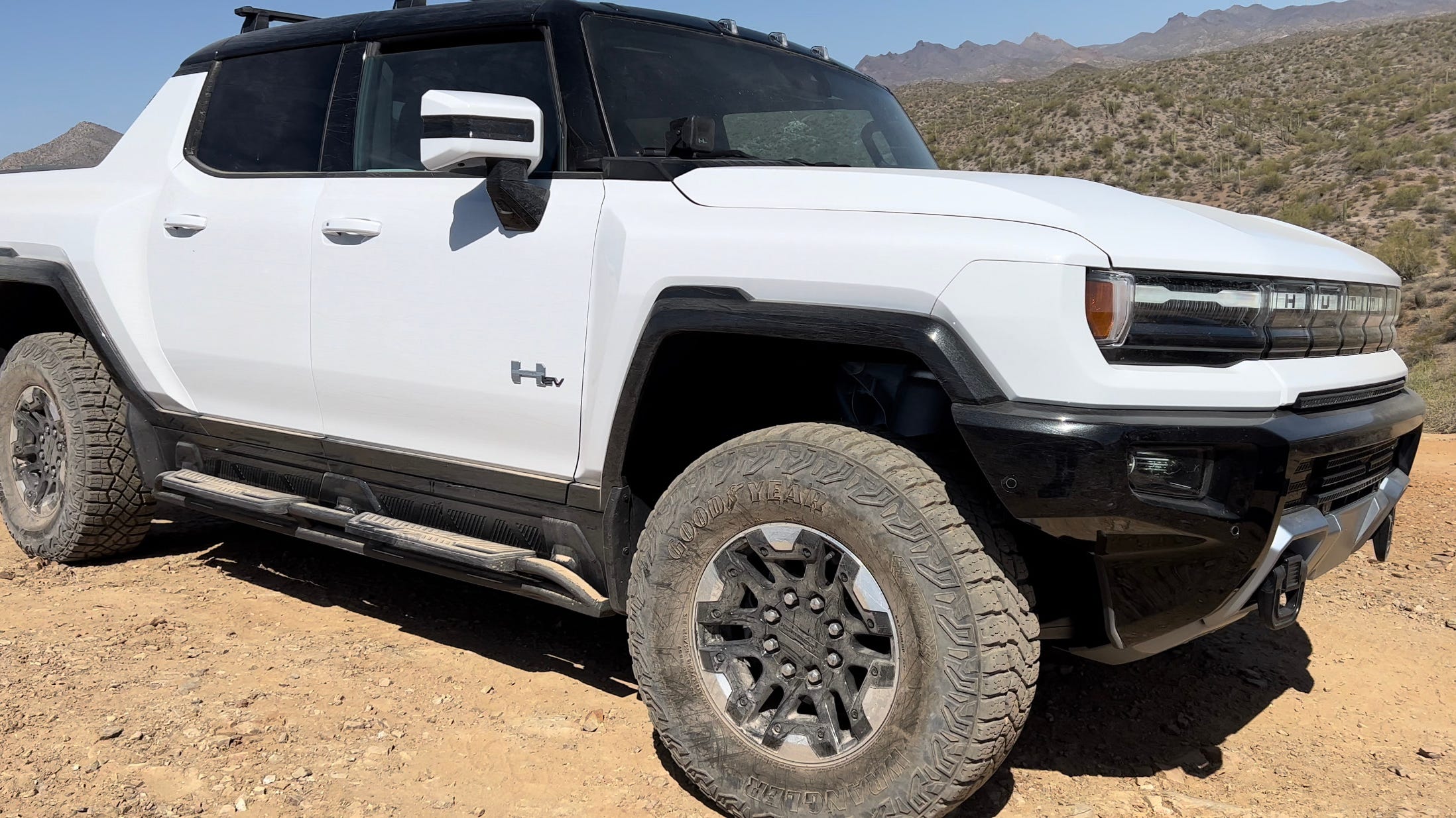 The Hummer is back! It’s electric, and it’s powerful [VIDEO]