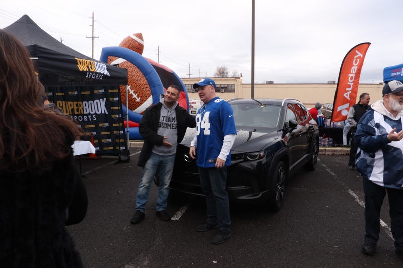 Check out some pics from WFAN’s Tiki & Tierney Tailgate Party at Redd’s in Carlstadt, New Jersey on Sunday, November 13, 2022, which included a live broadcast of Football Sunday with Marc Malusis and Kim Jones!