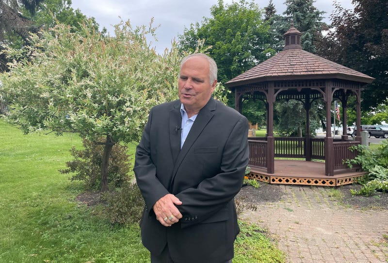 Tonawanda Mayor John White
