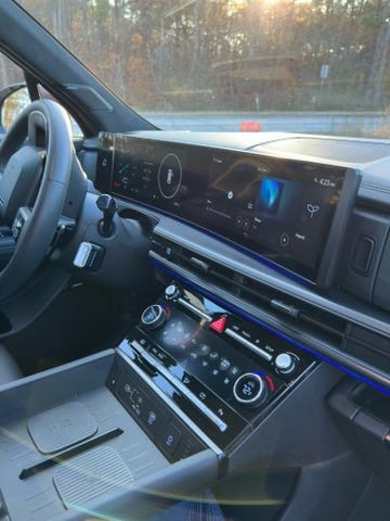 Hyundai Santa Fe Calligraphy Hybrid AWD