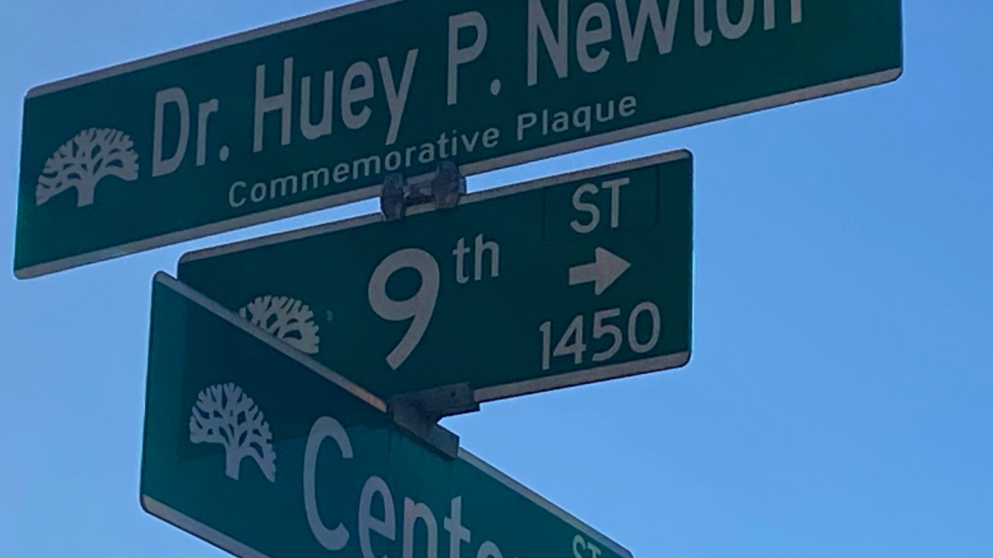 Portion of Oakland street renamed in honor of Black Panther Party co-founder