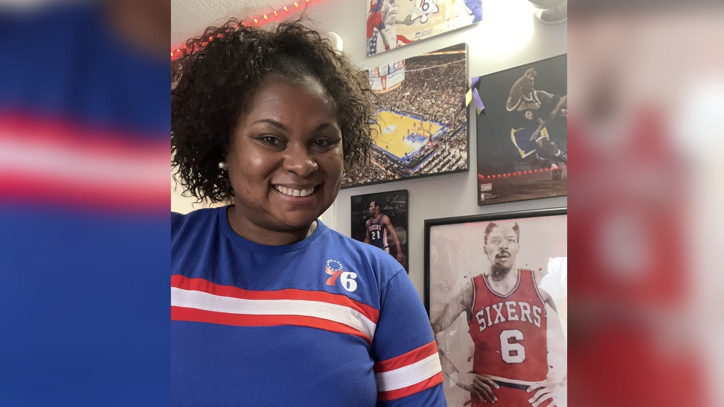 Meet national 'Fan of the Year' and Sixers pregame bell-ringer Lauren Gordon
