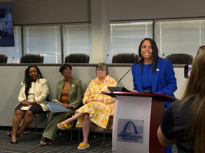 Dr. Myra Berry introduced as new SLPS Superintendent
