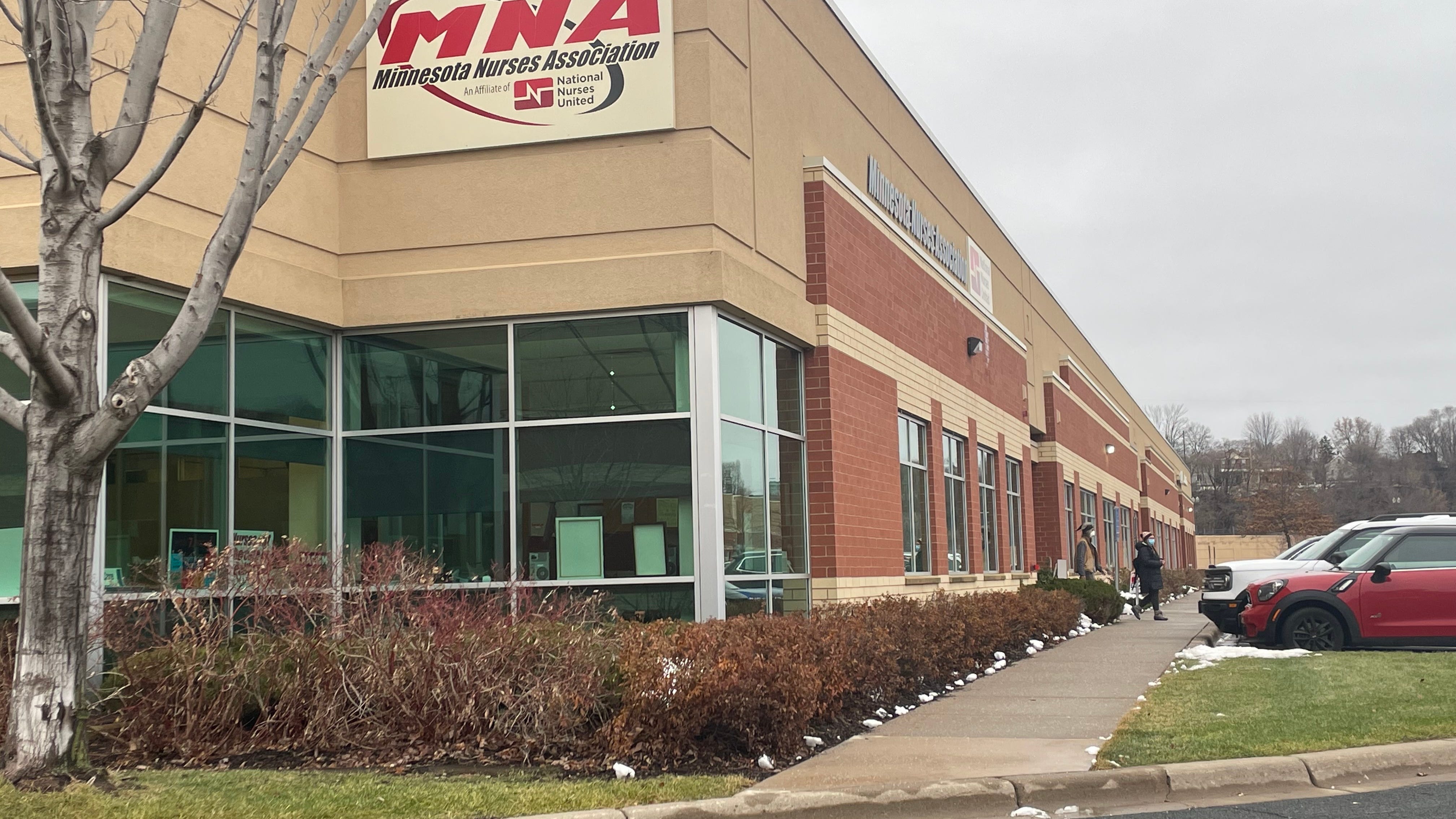 Minnesota union nurses ratify new contract