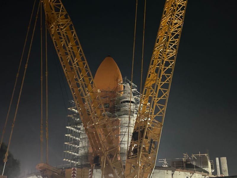 Space shuttle