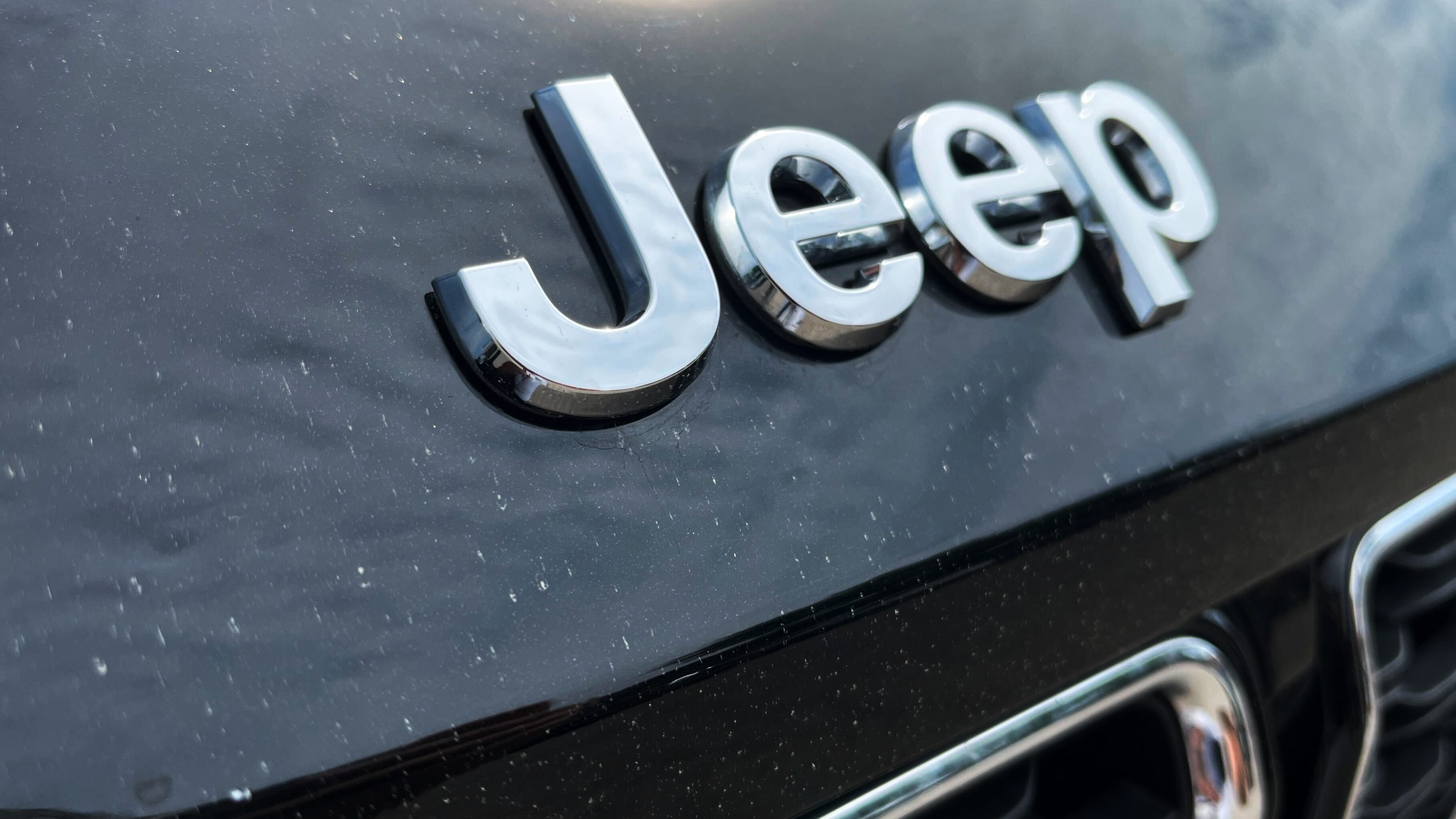 Chesterfield Twp. man killed in early morning hit-and-run, investigators hunting for driver of black Jeep Grand Cherokee