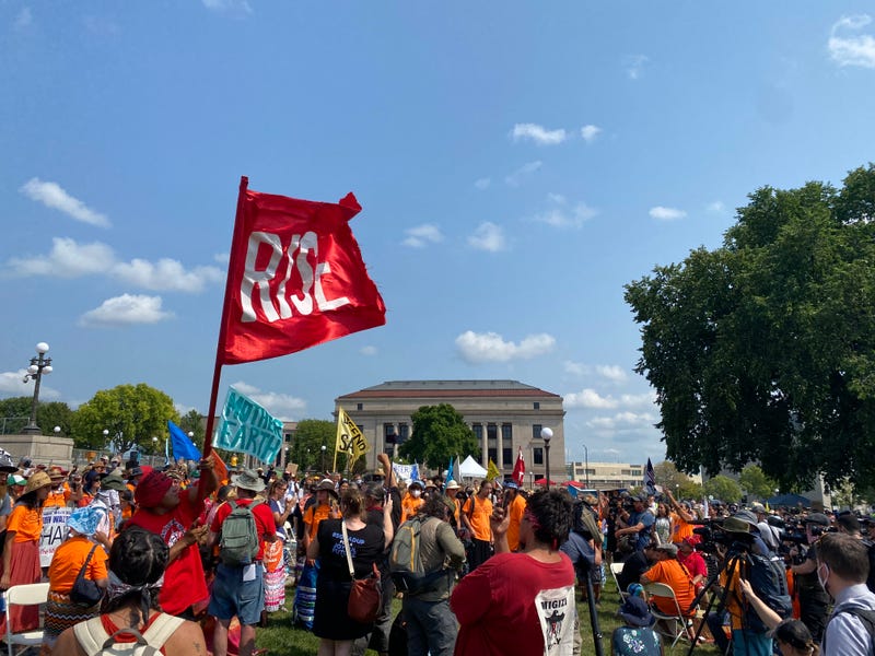 line 3 protest