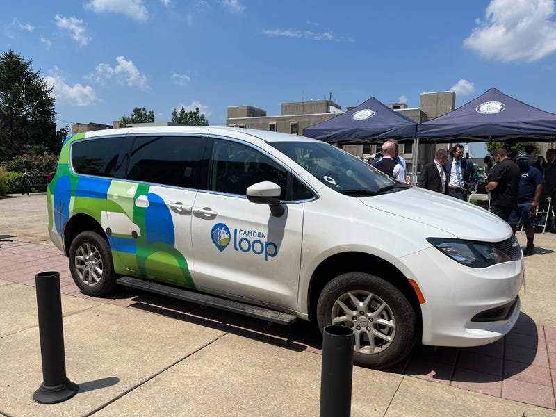 Camden Loop minivan