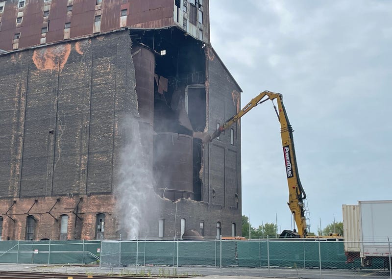 Demolition of the Great Northern grain elevator