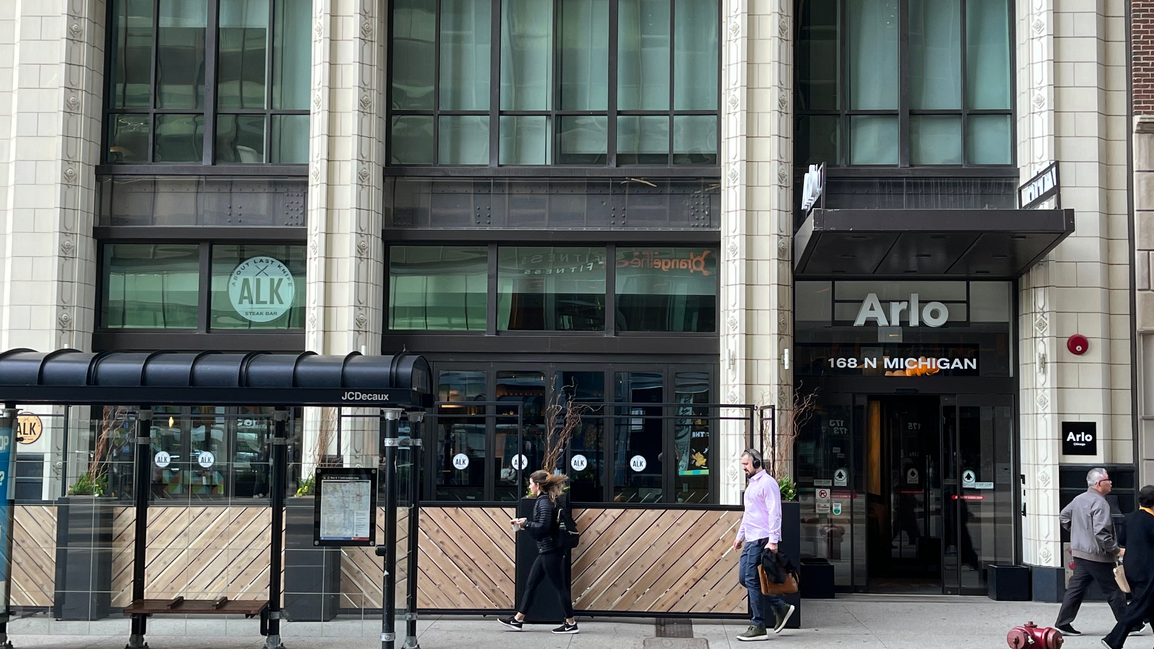 Michigan Avenue hotel hit by gunfire: CPD