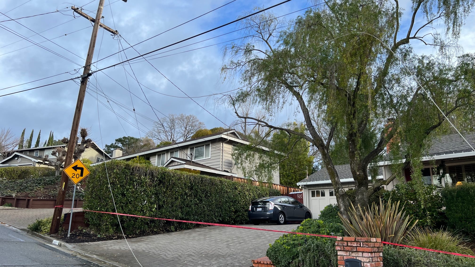 PG&E customers continue to deal with power outages after storms