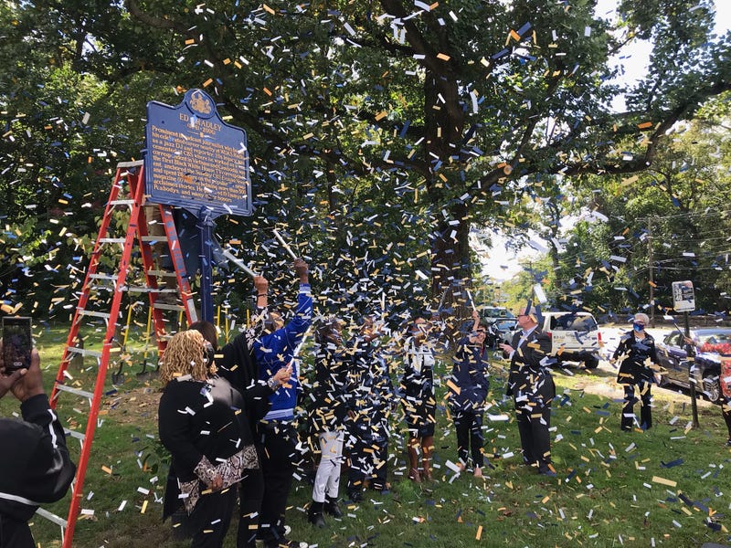 Trailblazing journalist Ed Bradley honored with historical marker in Fairmount Park