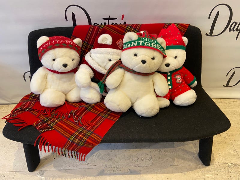 The Santa Bear craze returns to the Dayton's Holiday Market on Friday to celebrate it's 40th birthday.