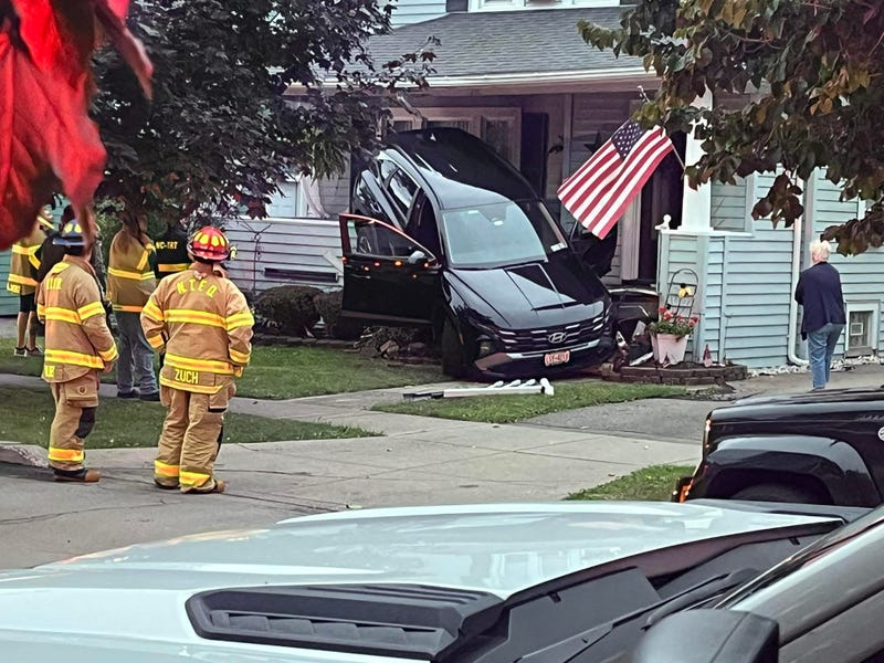 Car into home in North Tonawanda 