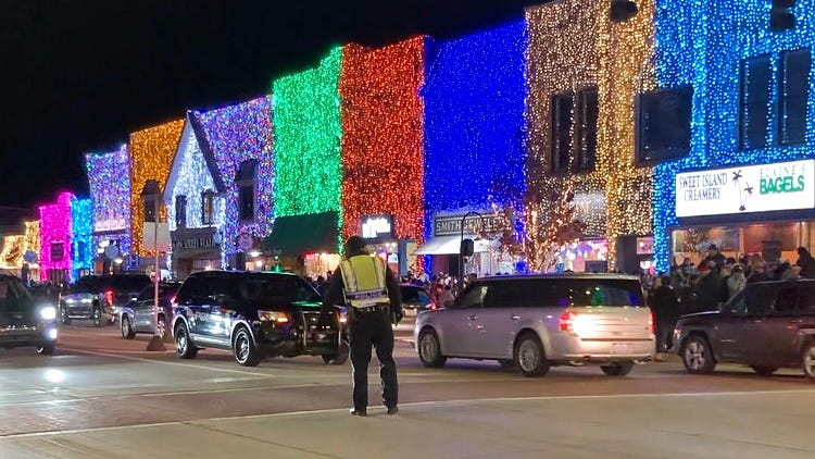 Rochester, Lake Orion call off Christmas parades in wake of Oxford shooting
