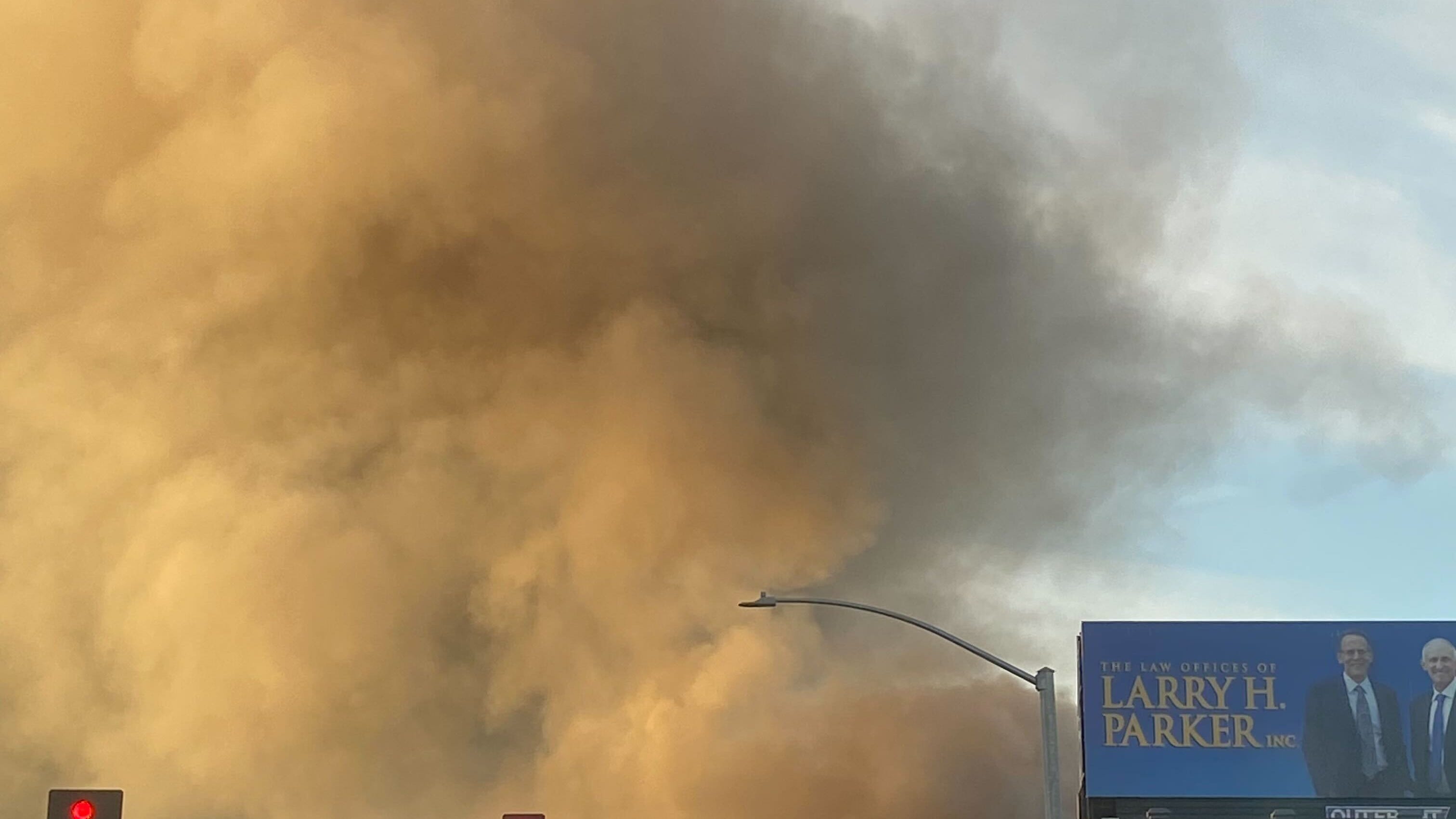 Fire damages vacant commercial building in North Hollywood area, two detained