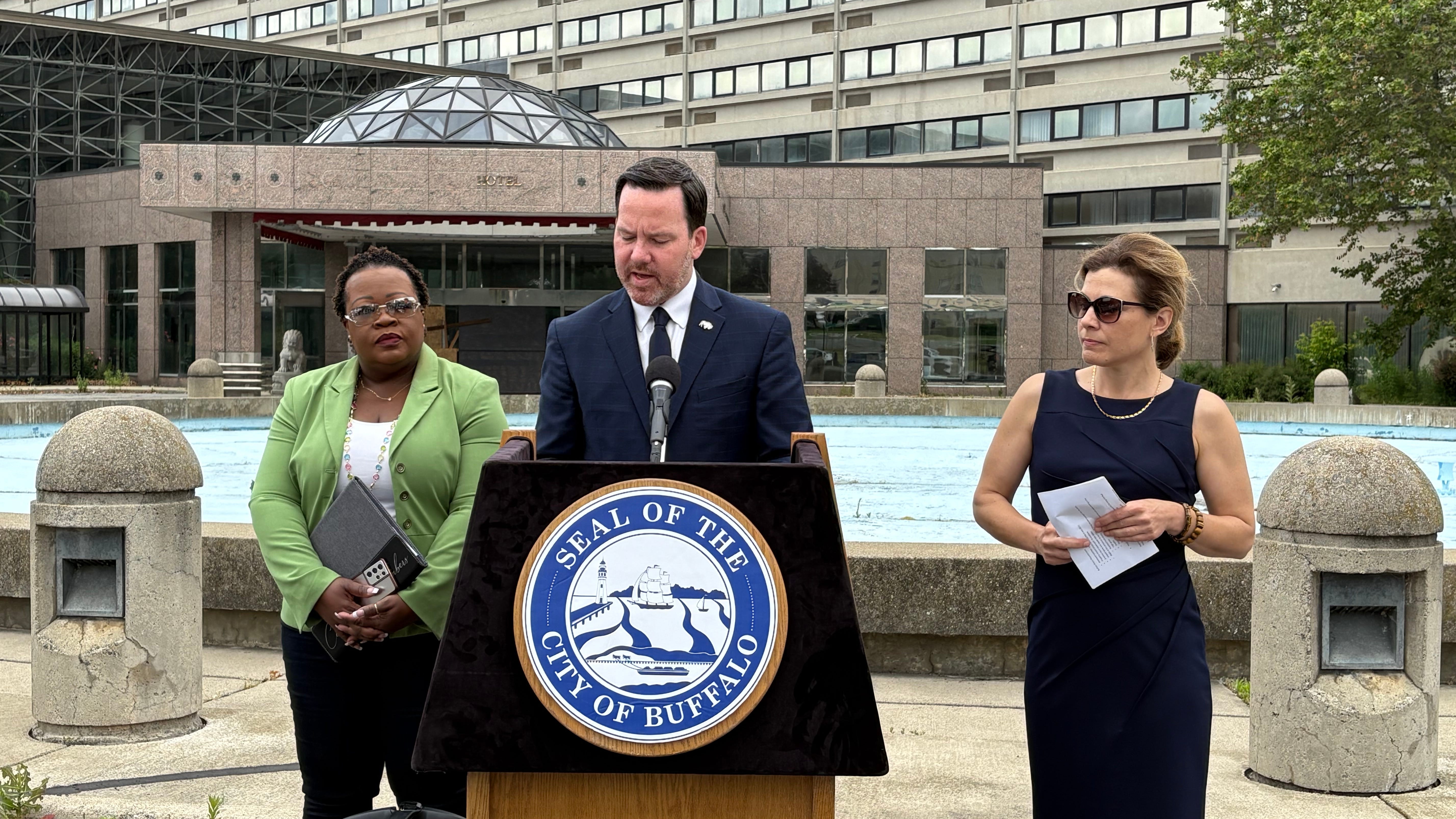 Mayor Scanlon begins action to take ownership of Buffalo Grand Hotel