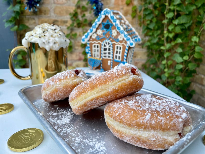 For dessert, guests can indulge in decadent Boozy Jelly Donuts made with housemade vodka-infused jelly.