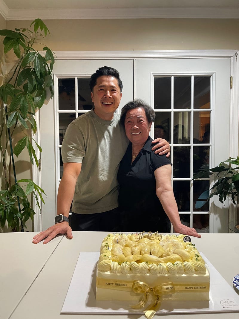 Chef Thai Dang and his mother 