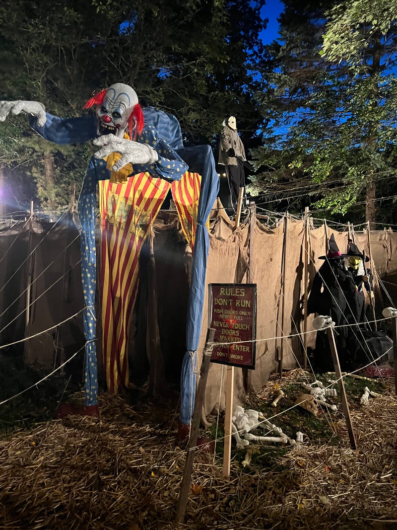 Entrance to maze
