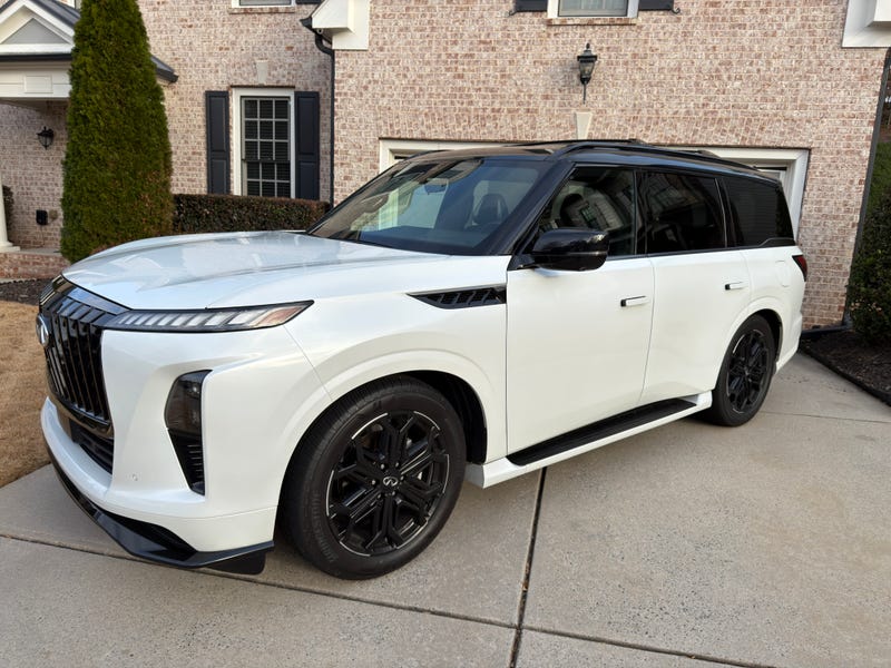 2026 Infiniti QX80 Sport