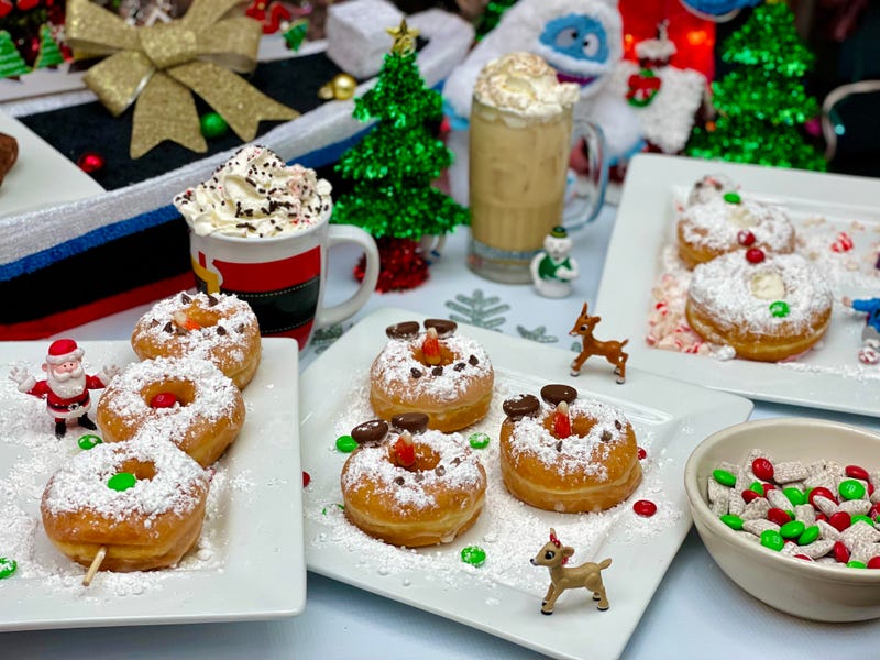 There will be a themed food menu, featuring sweets like warm baked Snickerdoodle Pretzels; Reindeer Food with rice cereal, chocolate, peanut butter, powdered sugar, and red and green M&M’s; Sam the Snowman shaped powdered sugar donuts, and more.