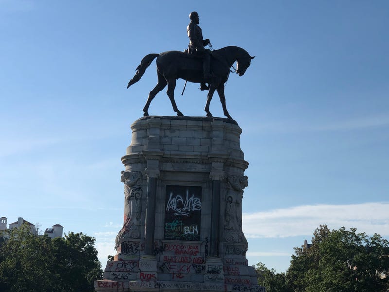 Lee Monument