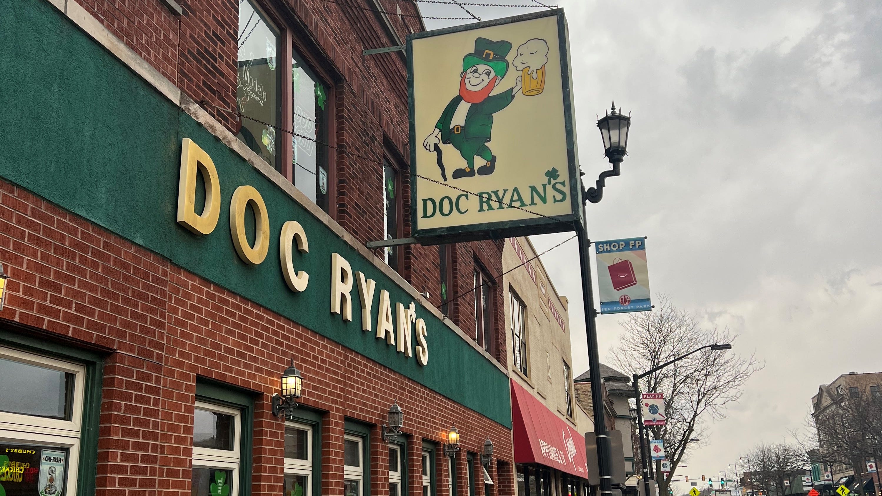 'Been a good long run': Popular bar in western suburbs closes after 70 years