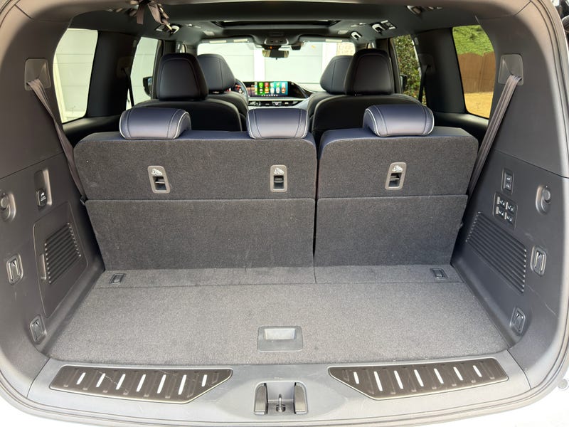 2026 Infiniti QX80 Sport