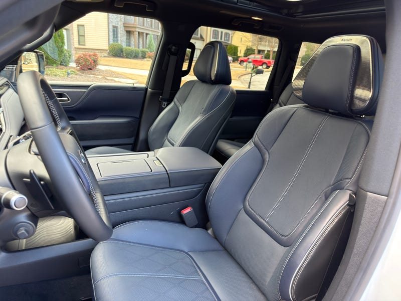 2026 Infiniti QX80 Sport